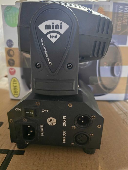 Moving Head,Lumina Scena, DMX, activata vocal, 1130 Lux, 700-8000K