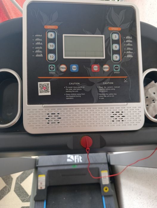 Бягаща пътек Fit