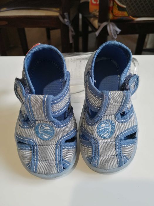 Детски обувки от естествена кожа