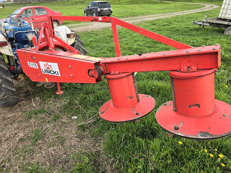 Tractor Ford 2000 si cositoare Lisicki