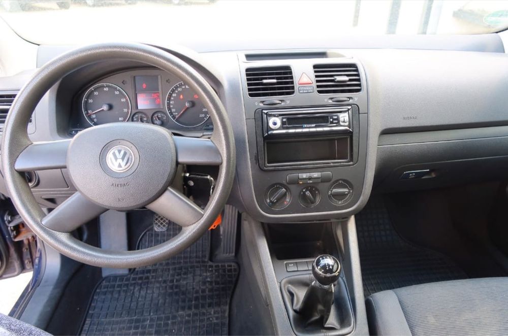 VOLKSWAGEN Golf 2004 — imagine 5