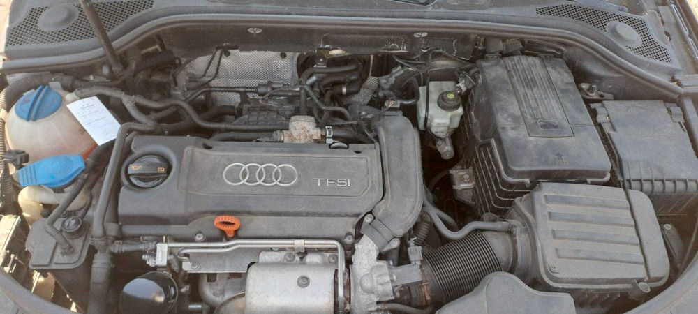 Piese Audi A3 Coupe Facelift - Faruri Bi-xenon  Bara fata cu spalatoare aripi stanga dreapta , trager , capota , motor 1.4 TSI cod CAX