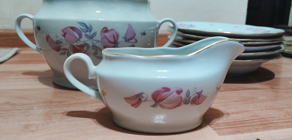 Посуда фарфоровая