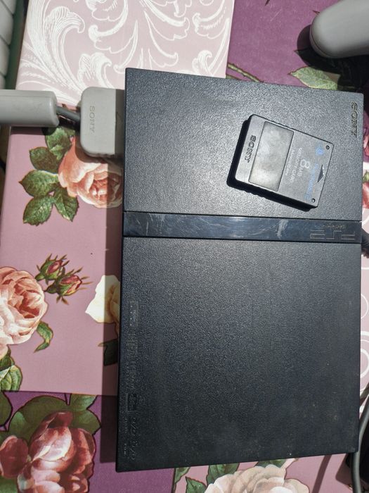 Playstation 2 slim ,controller original , card memorie