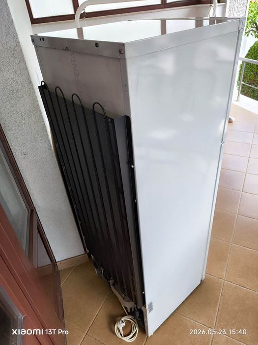 Хладилник с фризер Indesit 150x53x55
