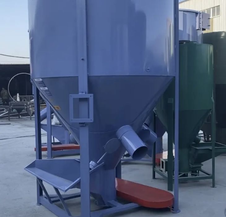 Зернодробилка со смесителем