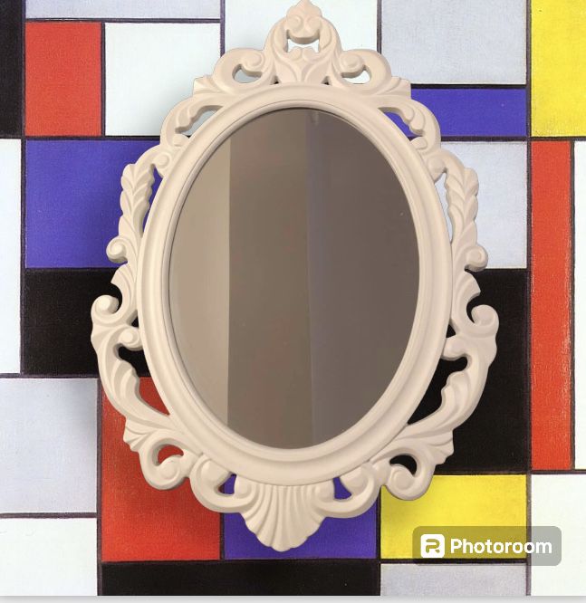 Oglinda mireasa ovala cu rama alba 40x60 120 lei