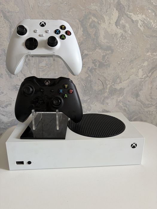 Xbox series S + джойстика