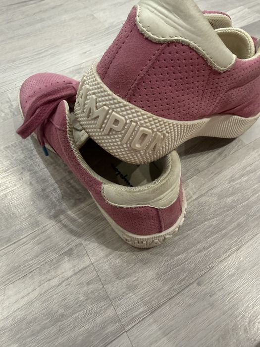 Маратонки Nike, Champion