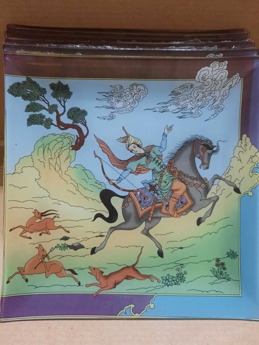 Набор тарелок ( стекло)