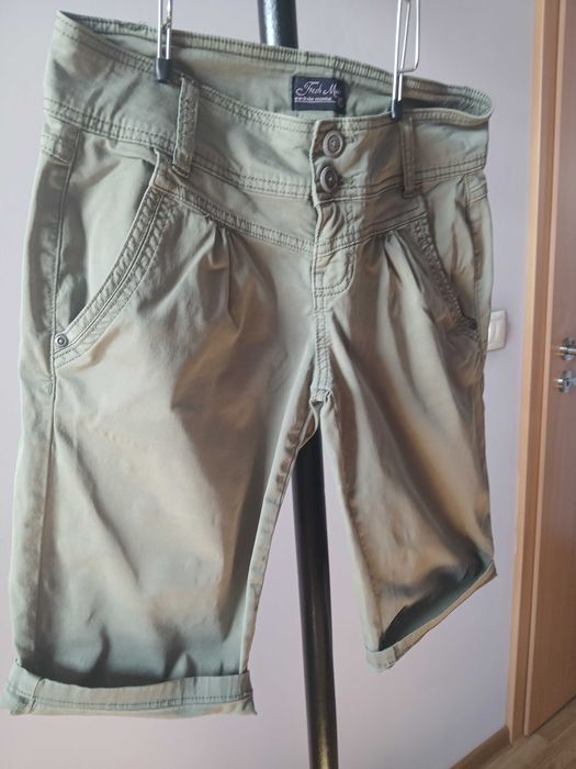 Два чифта къси панталонки