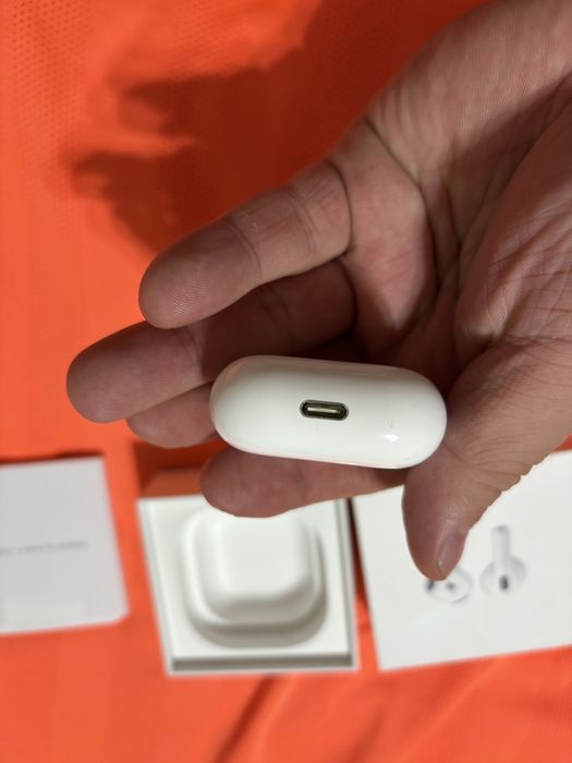 Кейс Airpods 4 оригинал