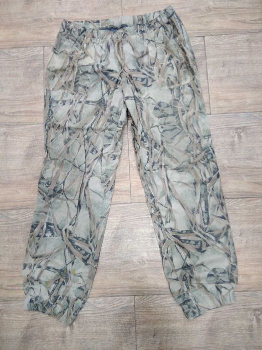 Продается камуфлированный костюм