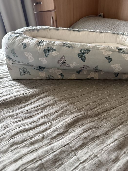 Rainy Бебешко антирефлуксно гнездо за новородено Лукс Пеперудки мента