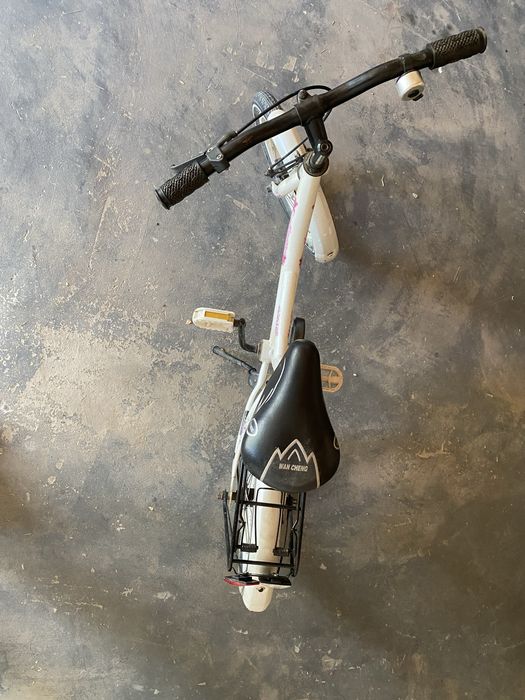 К  о  л  е  л  о.