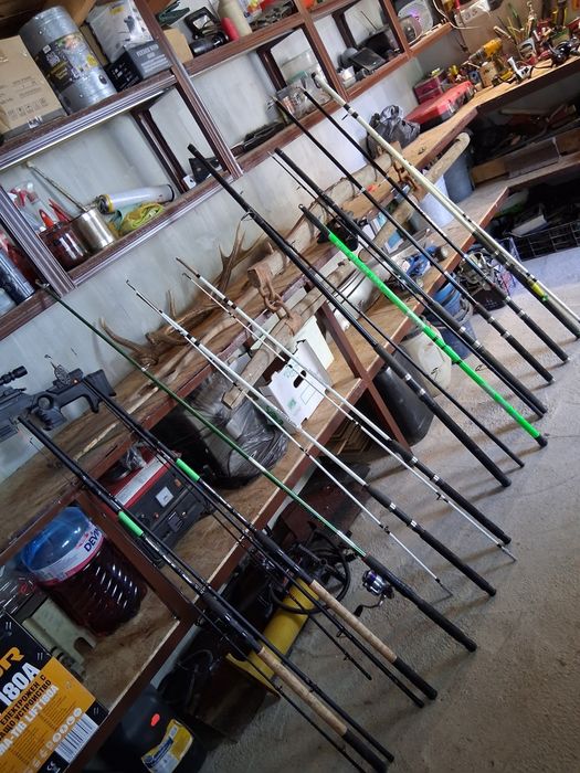 Продавам въдици .