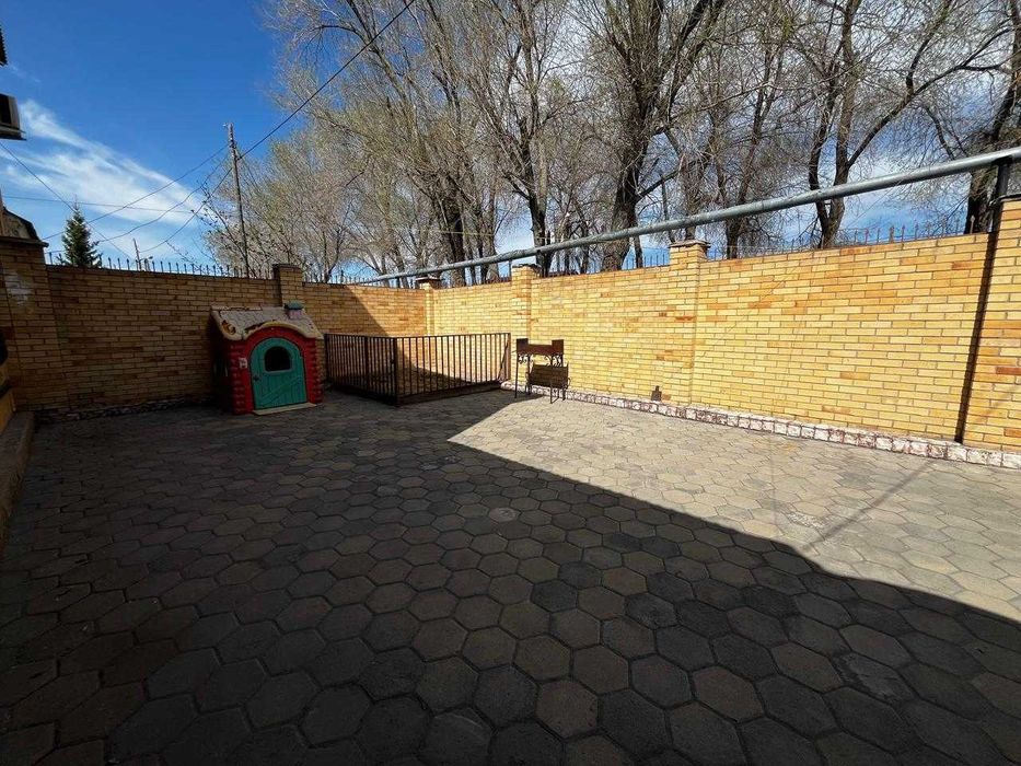 Продаю 3-комнтаный дом  в городе!