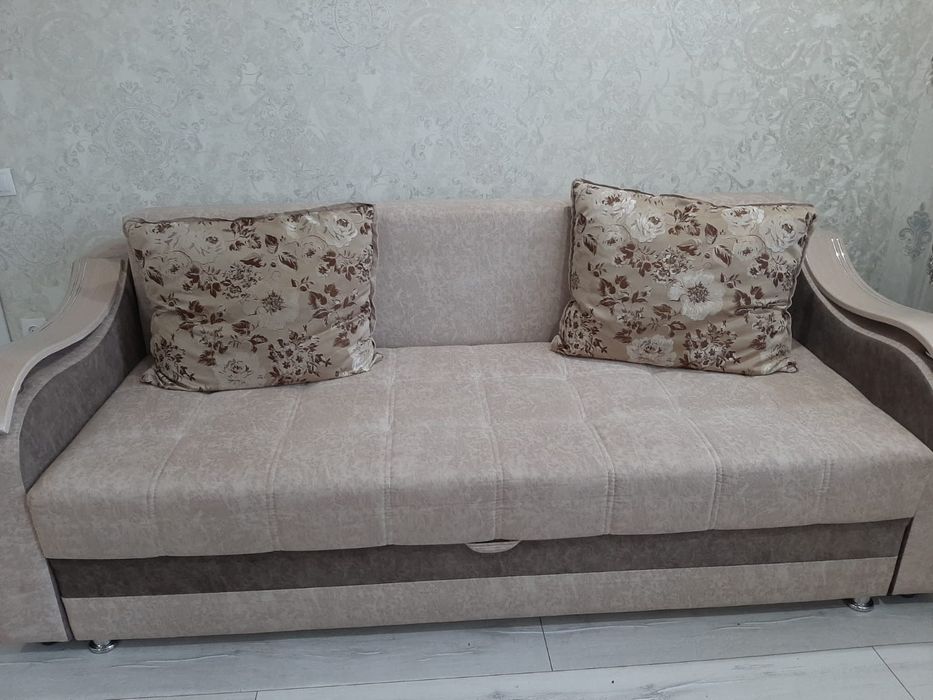 Продаю диван 3—2—1.  Очень хорошего качества