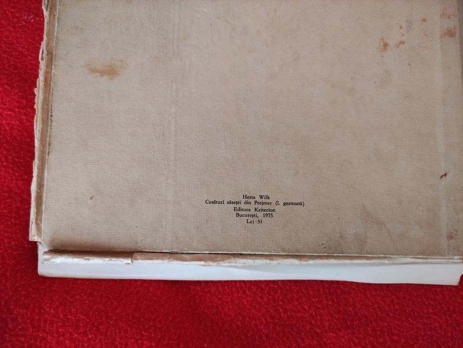 Carte veche de tesaturi !