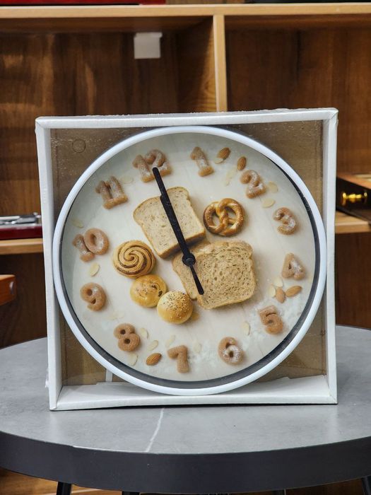 На стенные часы, соат soat