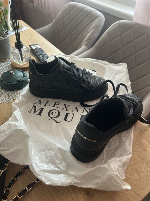 Alexander McQueen-чисто нови