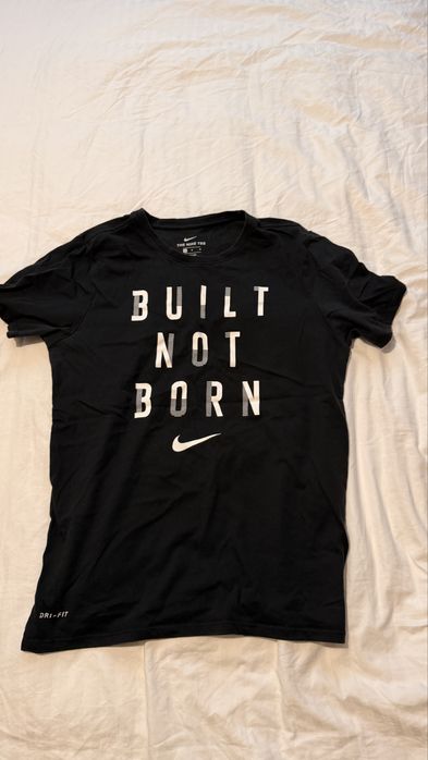 Nike DriFit тениски за бягане