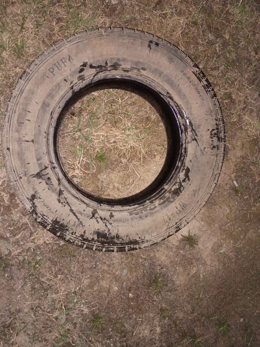 Продаются Автошины 265/65R17.