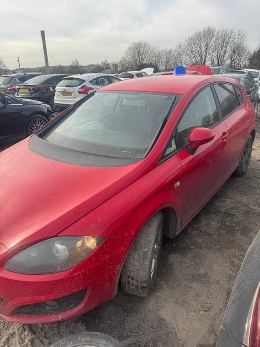 Dezmembrez Seat Leon 1.6 TDI cod motor CAY transmisie manuala