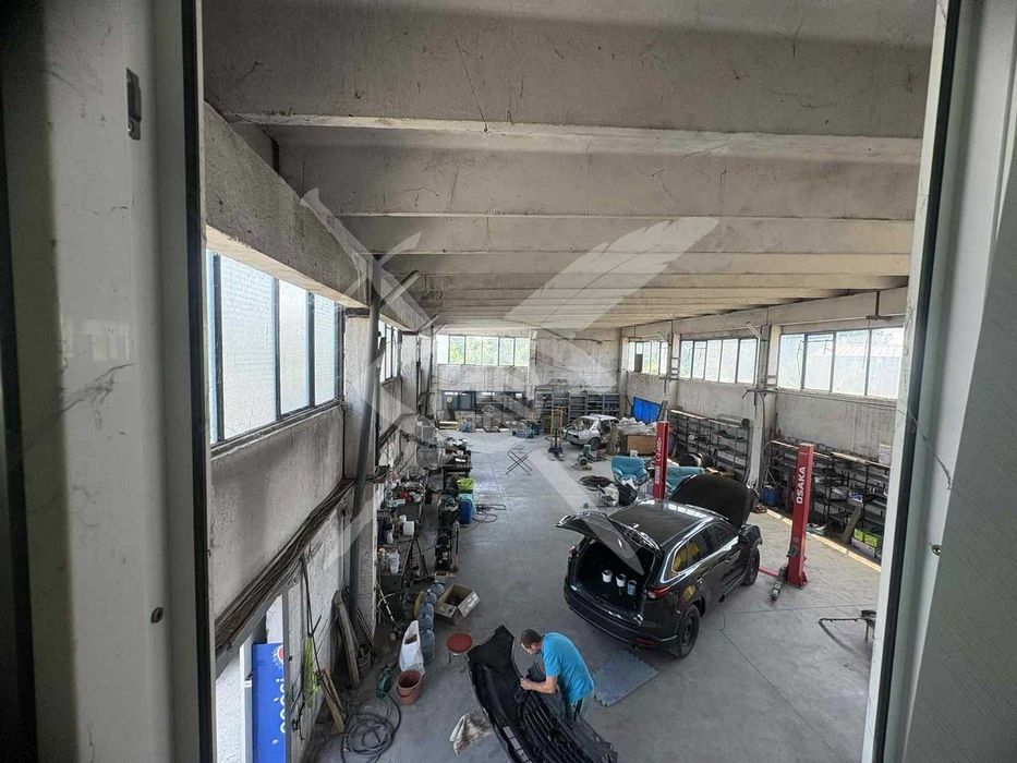 Дава се под наем Промишлена сграда в София, Военна рампа - 500 кв.м за 2500 € - Снимка #13