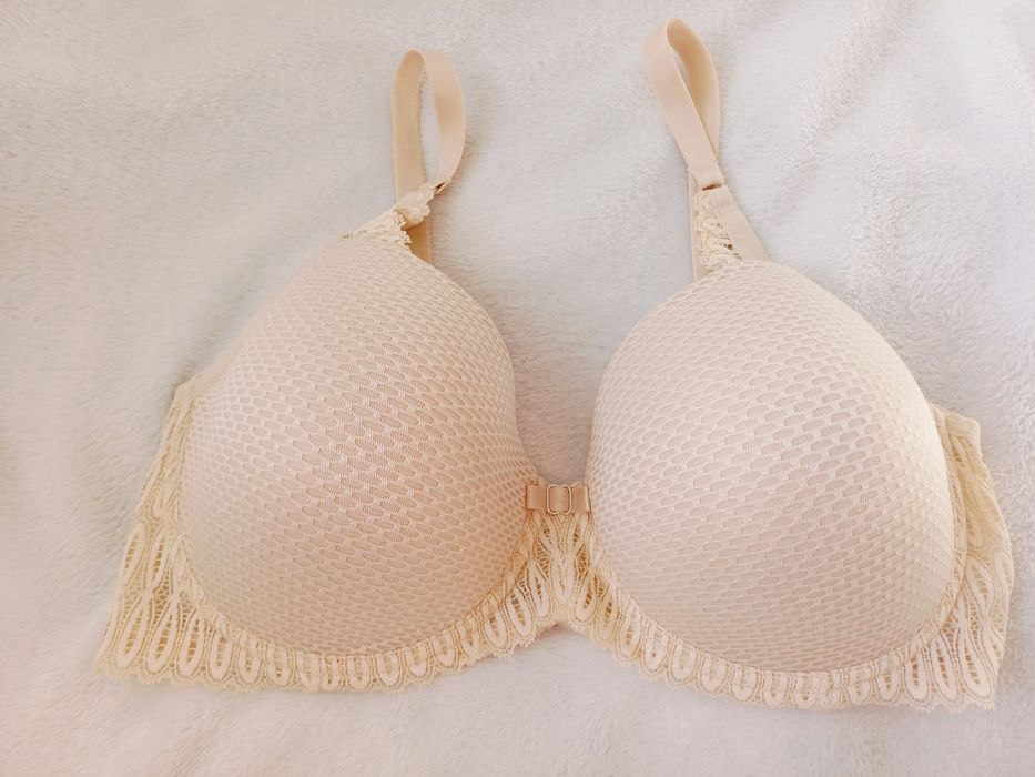 сутиени Triumph  85 Д