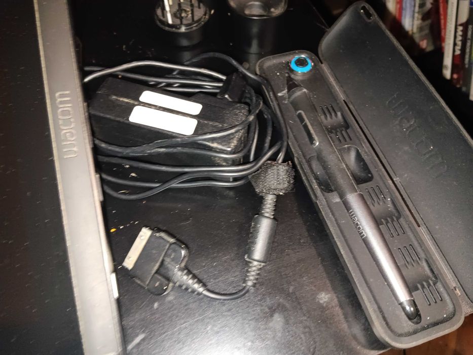 Графичен таблет Wacom Cintiq 13 HD