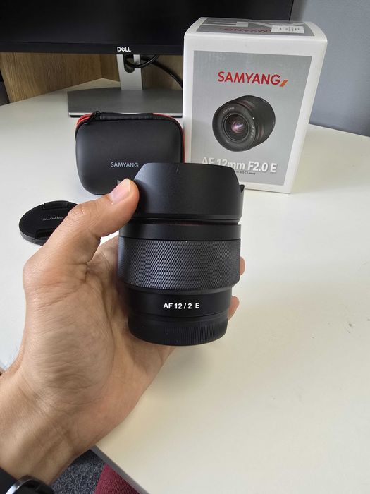 Samyang 12mm F2 AF pentru Sony E – stare foarte bună