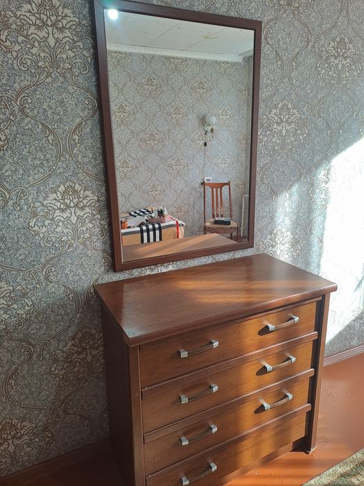 Зеркало.. 12т.тнг