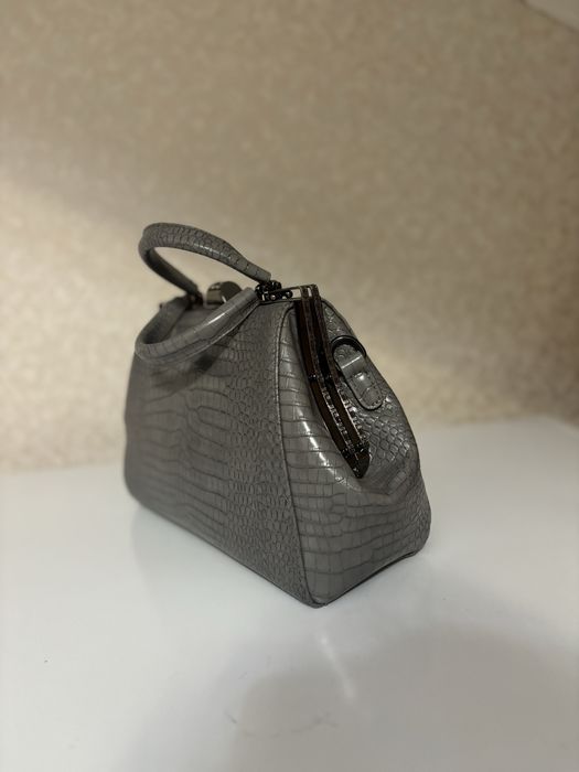 Продам сумку в отличном состояний