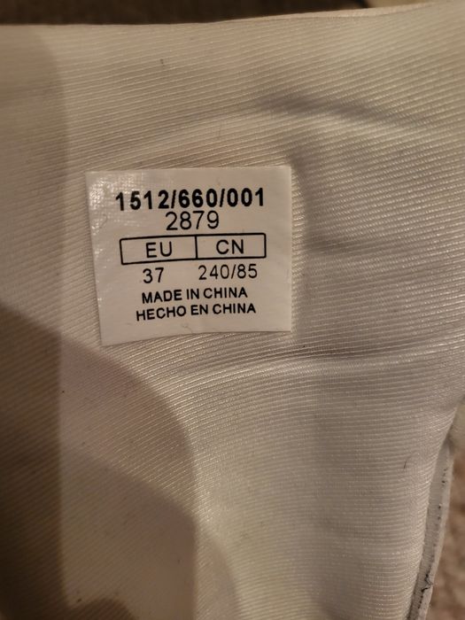 Маратонки Bershka