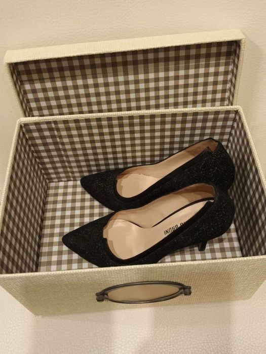 Обувки на висок ток Dario Bruni