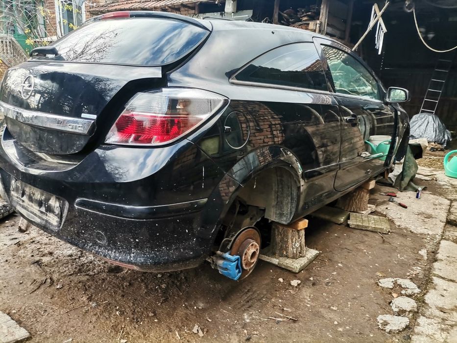 Opel Astra H 1.7 cdti 101кс на части.