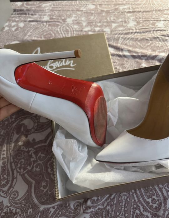 Pantofi Christian Louboutin