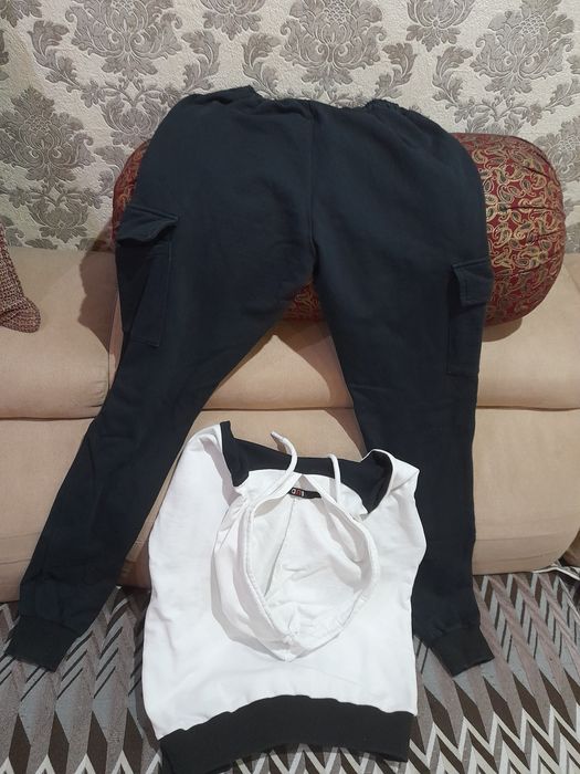 Спортивный костюм на 10-12 лет