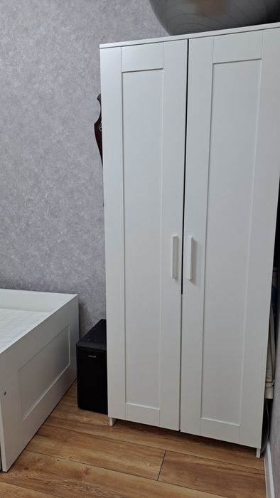 Шкаф белый. Икея