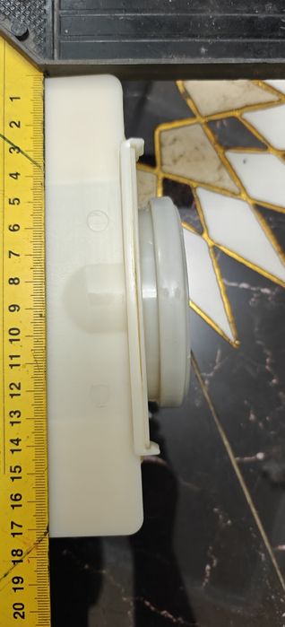 Продам воздушный фильтр на мерседес