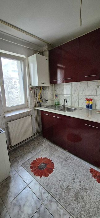 Vand apartament 3 camere