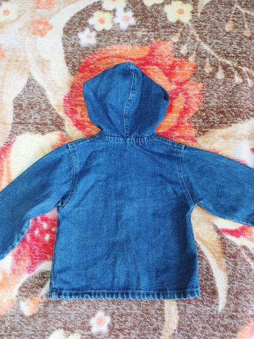Продаю джинсовую курточку на мальчика
