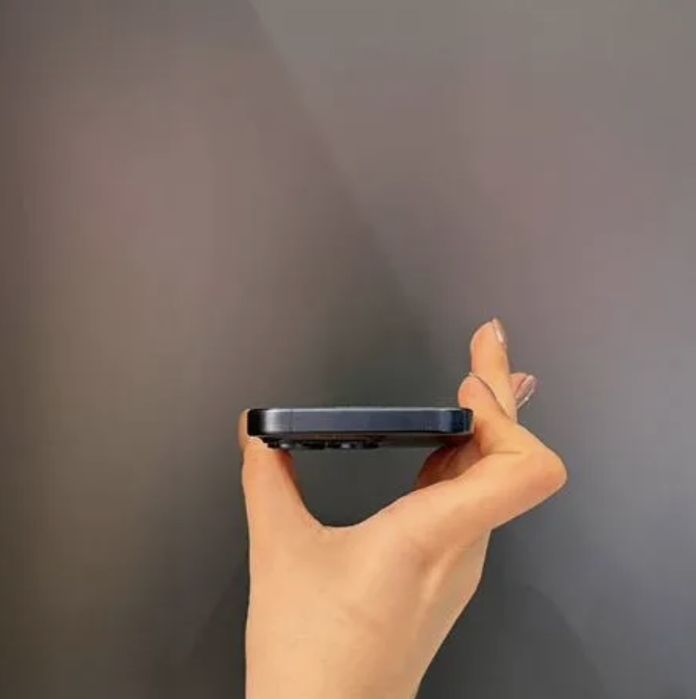 Айфон 15 pro на 256