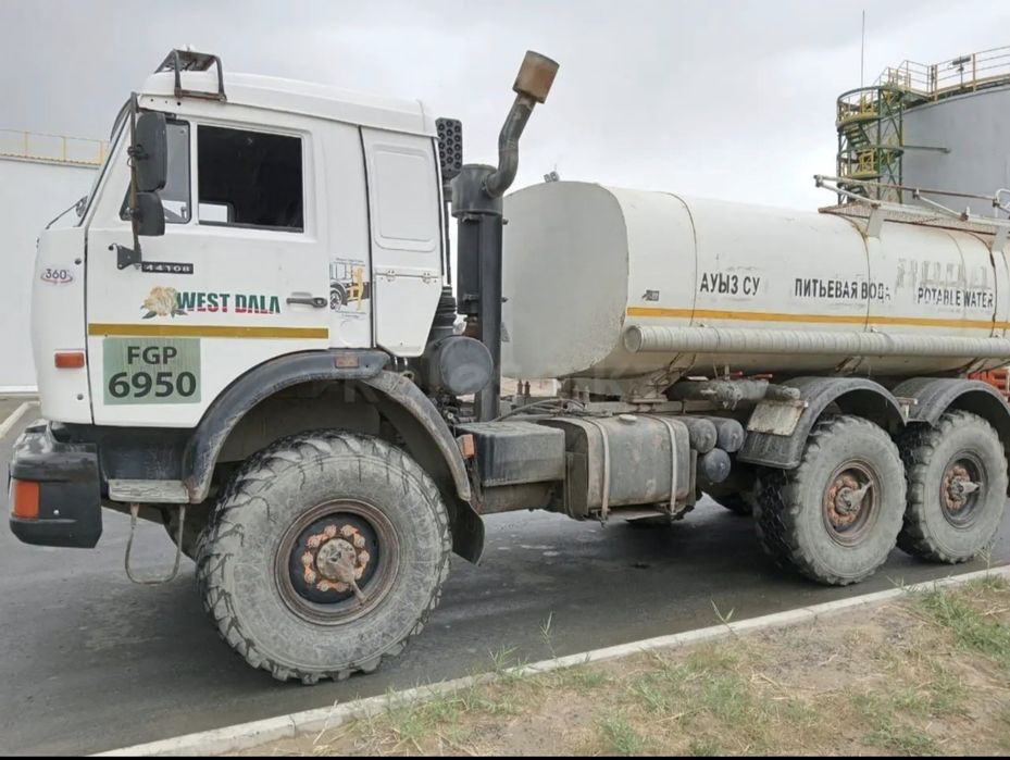 Водовоз КамАЗ вездеход