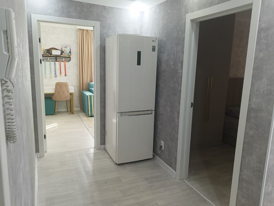 Продам двух комнатную квартиру
