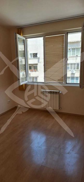 Дава се под наем Тристаен апартамент в София, Младост 1 - 94 кв.м за 800 € - Снимка #3