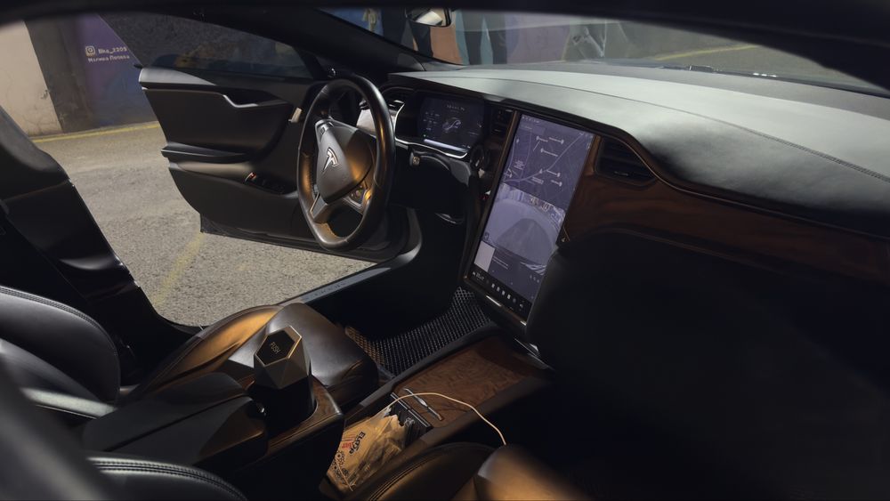 Tesla model s long range plus