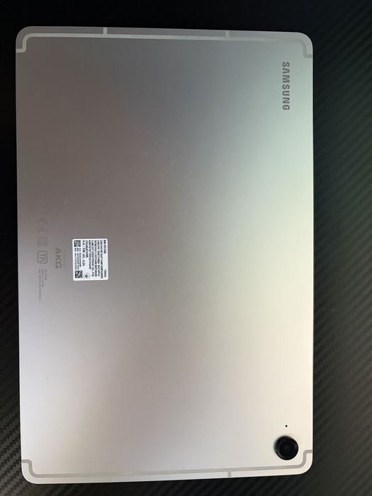 Планшет Samsung Tab S9 FE + стилус