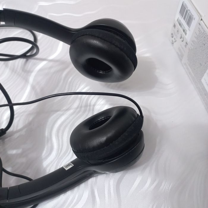 Наушники Logitech H390
